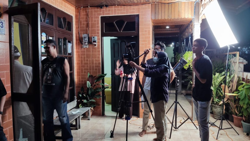 Proses pembuatan video pendek ucup dan tim
