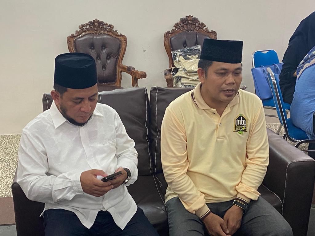 Kakan Kemenag Balikpapan Johan Marpaung dan Asisten 1 Pemkot Zulkifli.