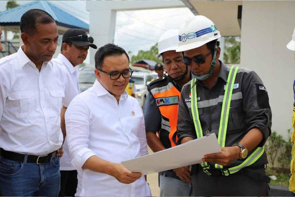 Menteri Pendayagunaan Aparatur Negara dan Reformasi Birokrasi (PANRB) Abdullah Azwar Anas dalam kunjungan kerja ke kawasan pembangunan Ibu Kota Nusatara (IKN), pada Sabtu (10/6/2023).