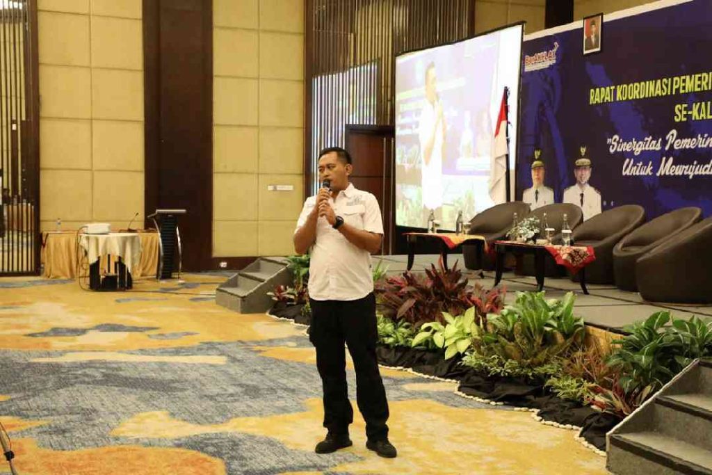 Kepala Seksi B Pada Asintel Kejaksaan Tinggi Kalimantan Timur, I Gede Eka Sumahendra, S.H. saat menjelaskan program Jaksa Garda Desa di Hotel Novotel Kota Balikpapan, Jum'at (7/7).