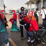 Jama'ah haji ketika akan diberangkatkan ke Madinah dari Makkah