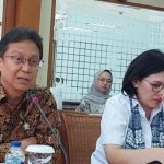 Budi Gunadi Sadikin, Menteri Kesehatan (Menkes) RI (kiri).