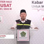 Dodo Murtado Koordinator Media Center Haji (MCH) PPIH Pusat saat menyampaikan keterangan pers di Asrama Haji Pondok Gede Jakarta, Selasa siang, 25 Juli 2023.