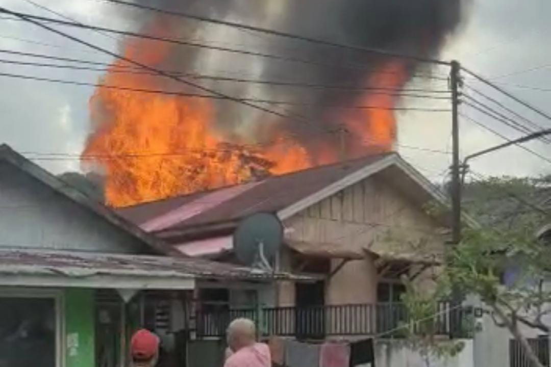 Kebakaran Terjadi di Sambutan Pelita 2 Pada Senin 31 Juli 2023.