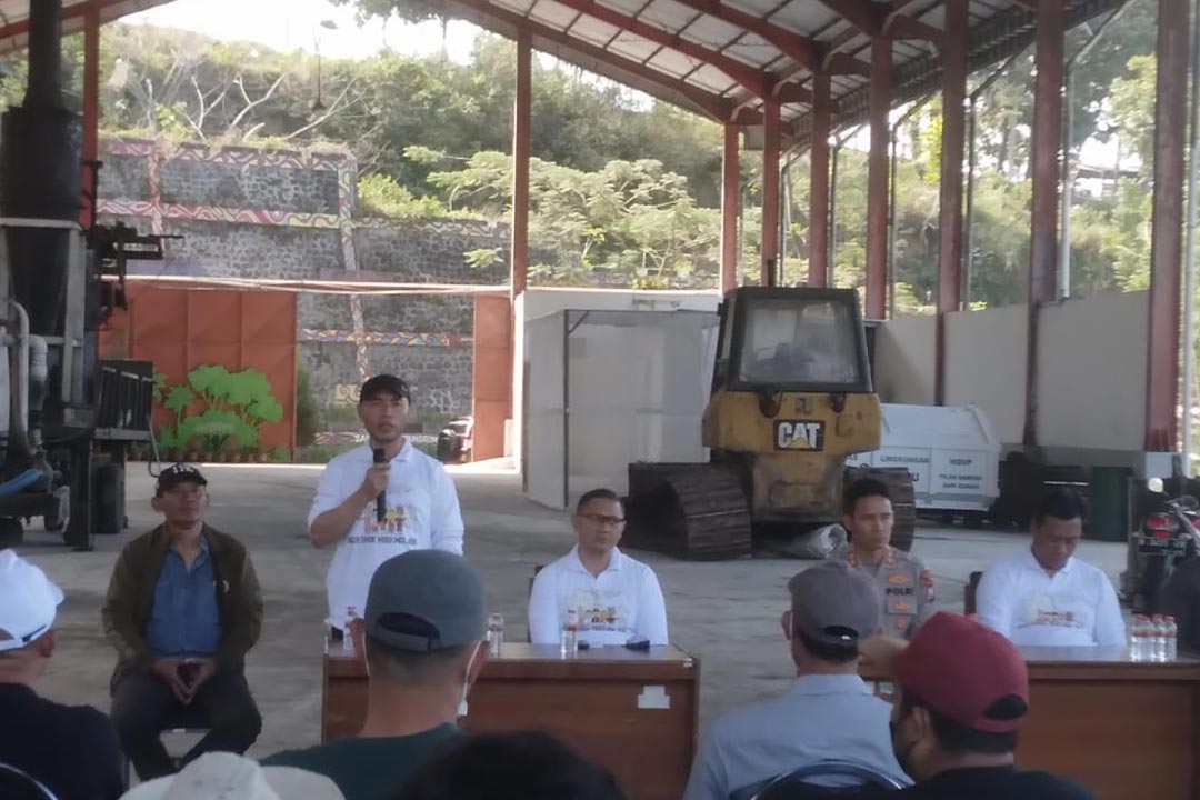 Ketua DPRD Batu Asmadi dalam pertemuan lanjutan mediasi