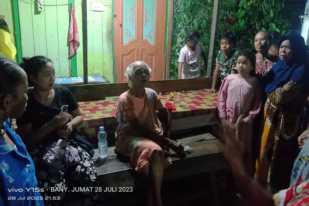 Lansia berambut putih yang tersesat di Gang Nibung tak tahu jalan pulang
