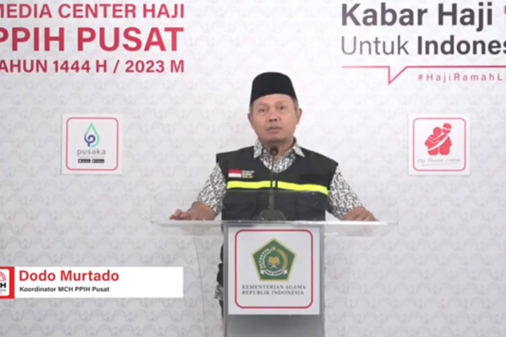 Dodo Murtado Koordinator MCH PPIH Pusat saat menyampaikan Keterangan pers di Asrama Haji Pondok Gede Jakarta, Rabu siang, 02 Agustus 2023.