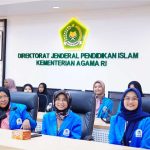 Mahasiswa program MOSMA saat pelepasan di Dirjen Pendidikan Islam Kemenag RI.