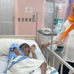 Panggo masih terkulai lemas di Ruang Aster kamar 6 RSUD Abdul Wahab Sjahranie.