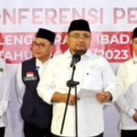 Menteri Agama Yaqut Cholil Qaumas saat menyampaikan keterangan pers di Bandara Soekarno Hatta Tangerang Banten, Sabtu, 5 Agustus 2023.
