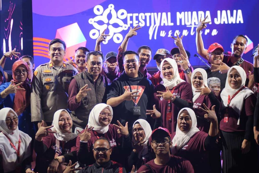 Wakil Bupati Kutai Kartanegara (Kukar), Rendi Solihin, saat menghadiri Festival Muara Jawa, Sabtu 5 Agustus 2023.