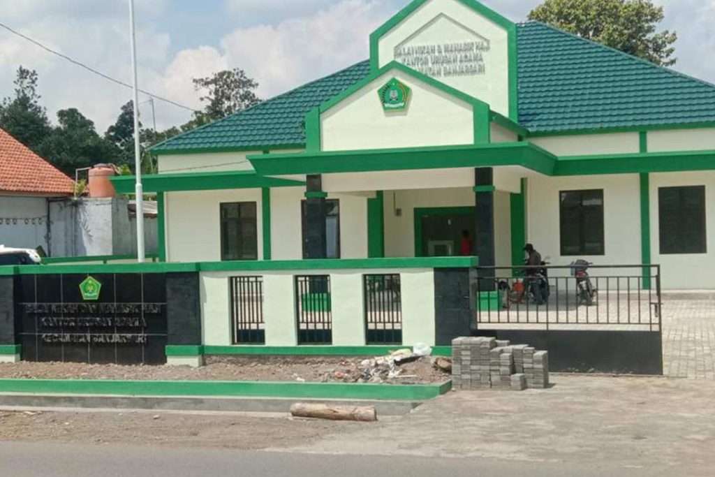 Salah satu kantor urusan agama (KUA) yang dilakukan revitalisasi.