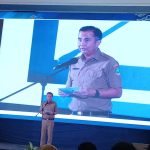 Penjabat (Pj.) Gubernur Jawa Barat, Bey Machmudin saat membuka acara seminar AI .