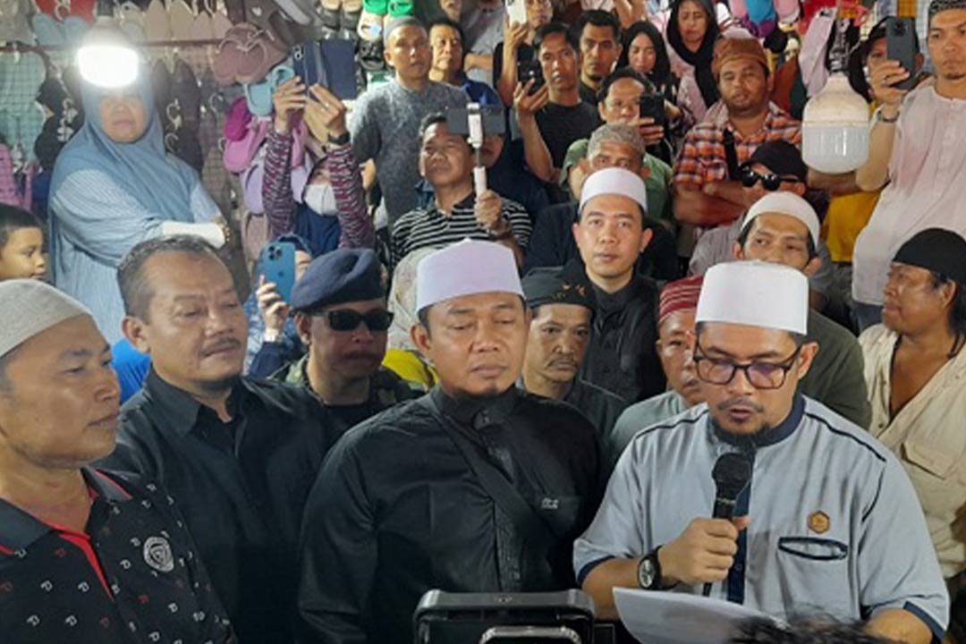 Ketua Forum Pedagang Pasar Pagi (FP3) Kota Samarinda Thoriq Hakim didampingi Sekretaris Umum Jupriansyah Awing saat menyampaikan aspirasi pedagang Pasar Pagi Samarinda, Jumat (8/9/2023)