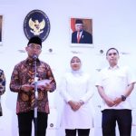 Menko PMK Muhadjir Effendy saat mengumumkan Hari Libur Nasional dan Cuti Bersama 2024.