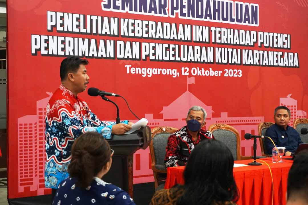 Sekda Buka Seminar Penelitian Keberadaan IKN Terhadap Potensi Penerimaan dan Pengeluaran Kukar