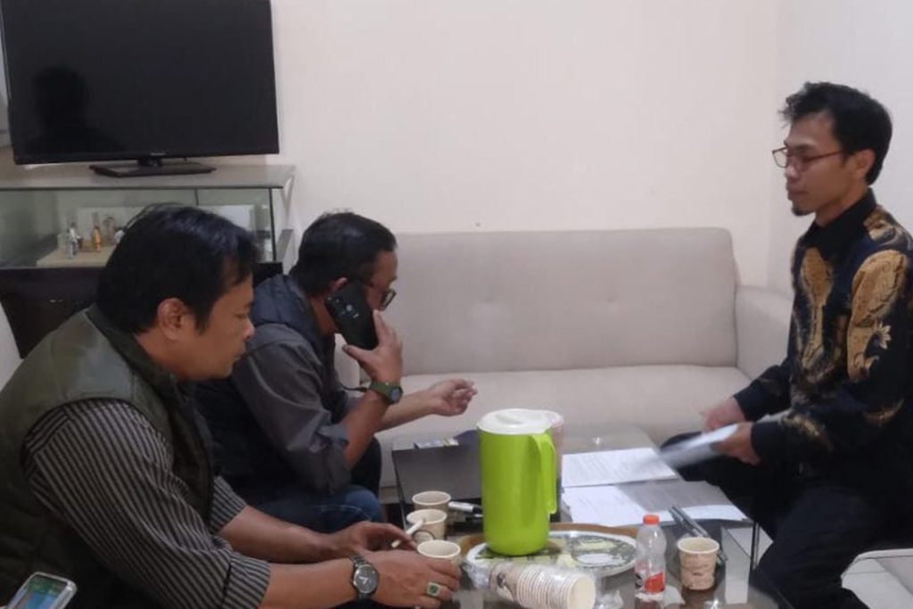 Erfanudin komisioner KPU Batu lakukan Pertemuan Dengan Parpol peserta Pemilu