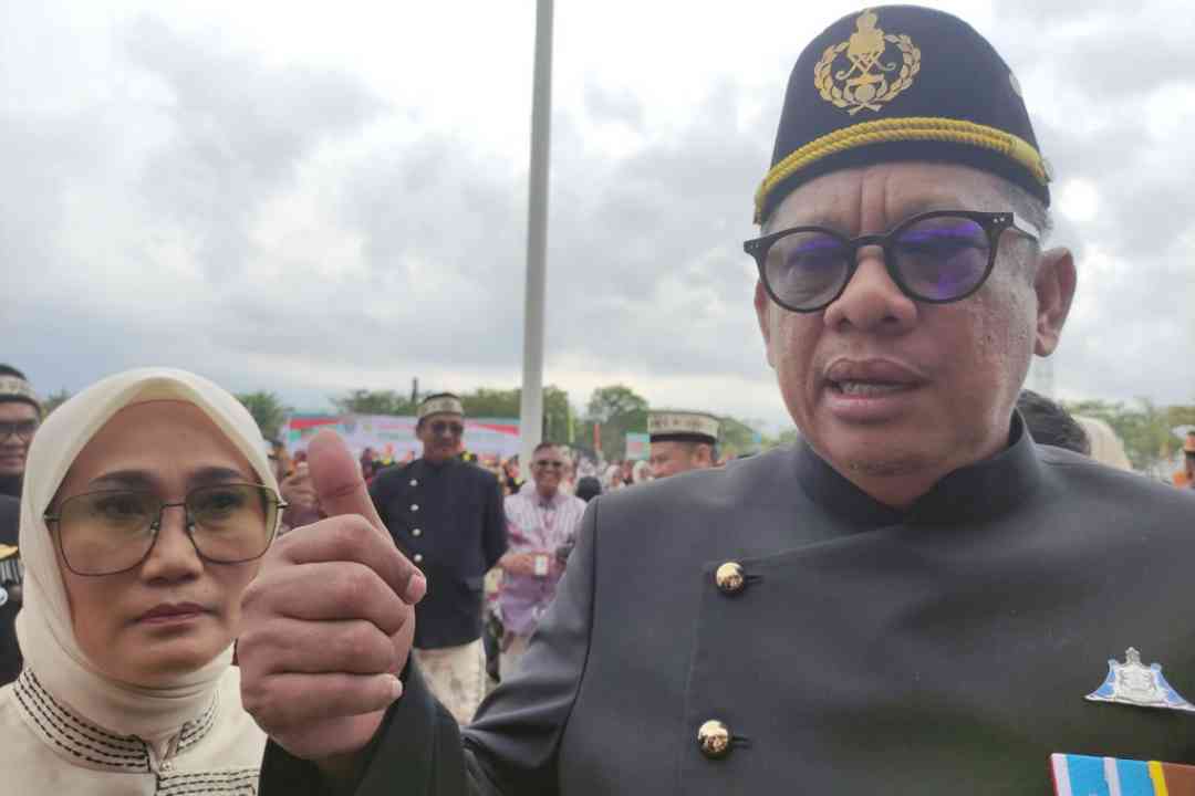 Walikota Bontang Basri Rase