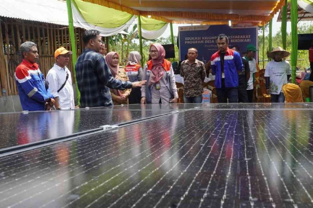 Integrated Terminal Palembang dengan program Desa Energi Berdikari (DEB) di Desa Pulau Semambu, Kecamatan Indralaya Utara, Kabupaten Ogan Ilir.