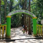 Gerbang Makam Keramat Sunan Parung