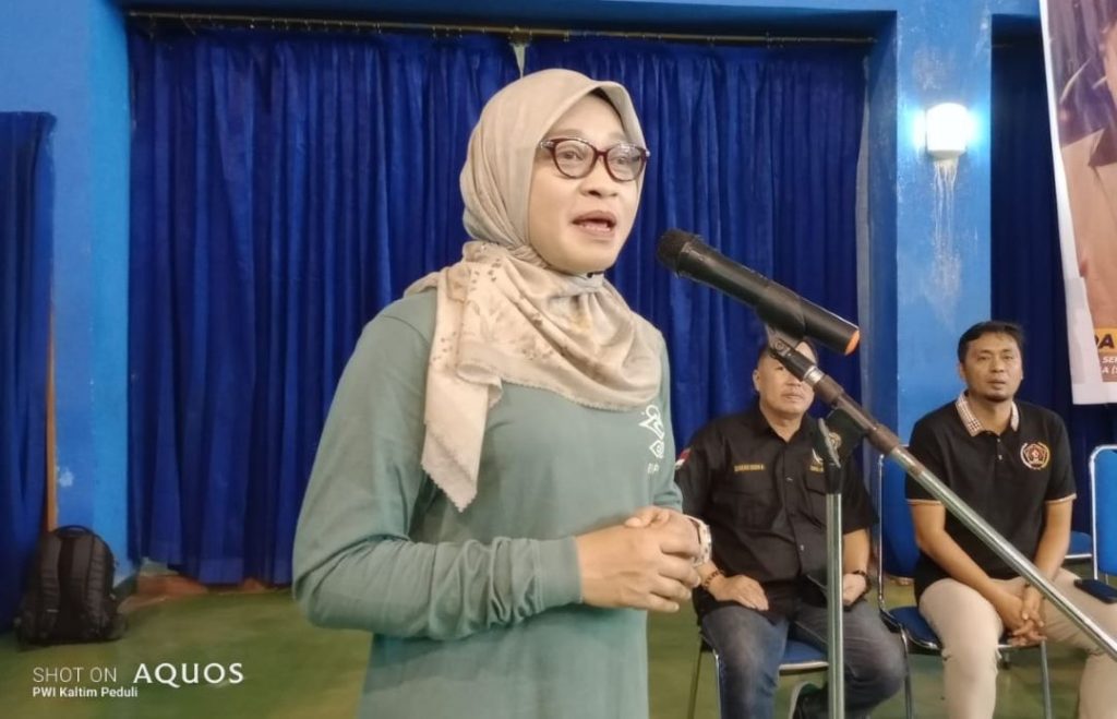 Sekdaprov Kaltim Sri Wahyuni saat membuka Porwada Kaltim 2023