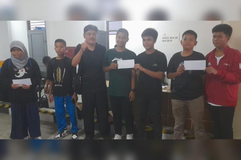 Tri Udayana Bersama para juara kelompok Junior Turnamen Bankkaltimtara Bridge Open 2024