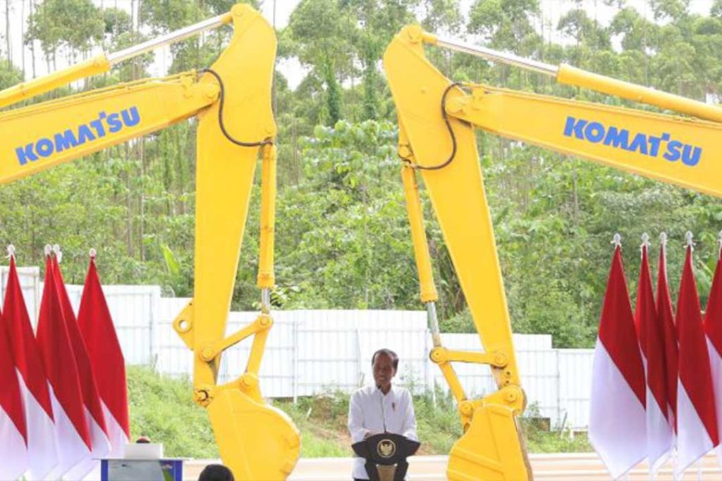 Presiden RI Joko Widodo saat memberikan sambutan pada acara Groundbreaking Astra Biz Center-IKN oleh Astra di Ibu Kota Nusantara pada Selasa (4/6).