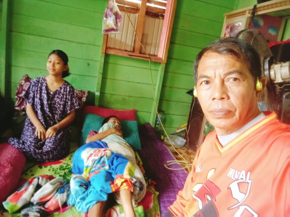 Jamrun pegiat sosial kabupaten Paser saat assessment ibu Yuyun.