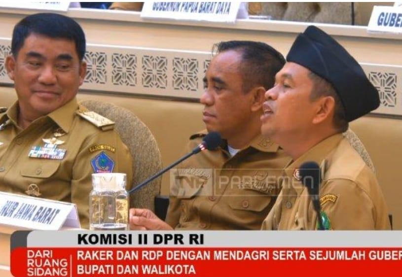Gubernur Jabar Kang Dedi Mulyadi saat memberikan tanggapan atas celetukan Rudy Mas'ud.