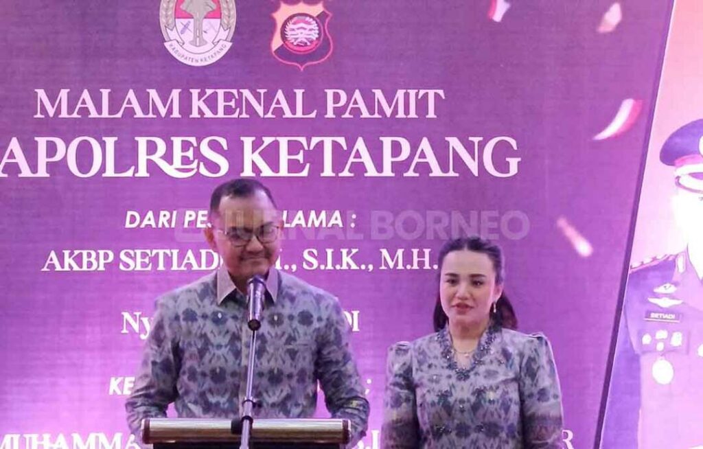 Kapolres Ketapang AKBP Muhammad Harris bersama Istrinya - Agus Jb