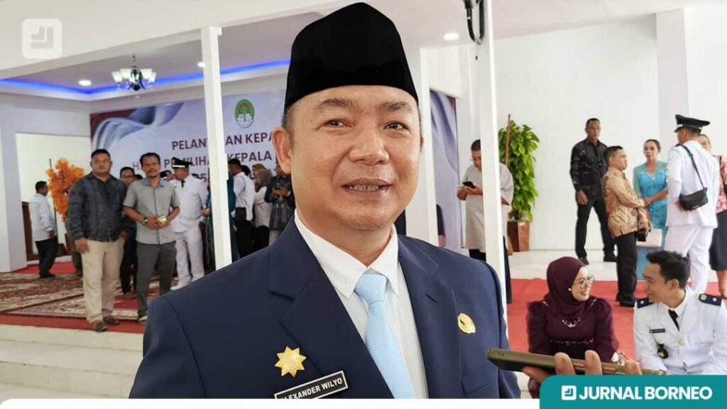 Bupati Ketapang Alexander Wilyo saat menegaskan Kades tidak boleh main Judol - Agus Jb