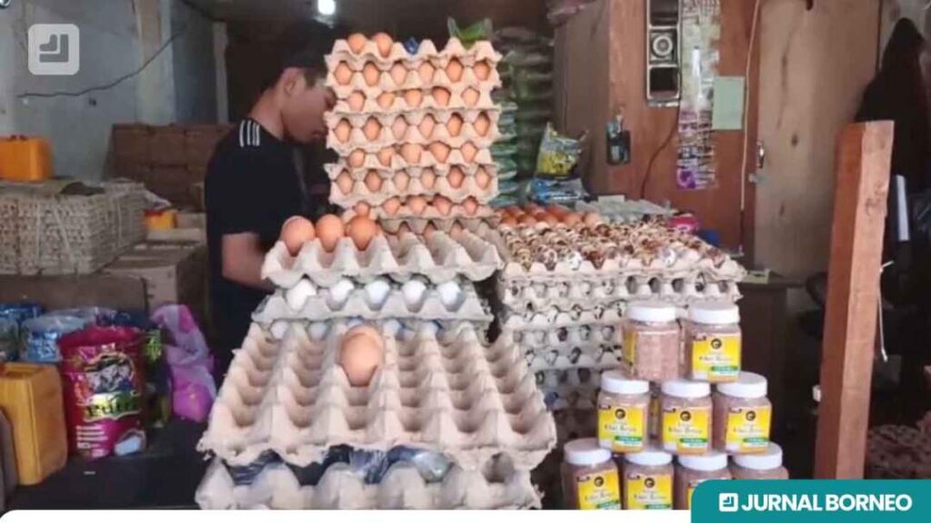 Pasokan telur di pasar Segiri.