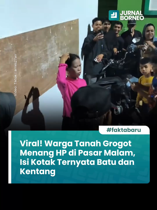 Sebuah rekaman video yang beredar di media sosial memperlihatkan suasana memanas di sebuah arena per